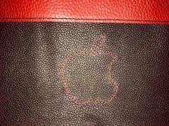 изображение macbook деловая женская кожаная сумка