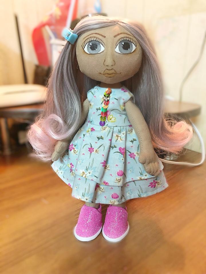 фото Текстильная игровая кукла 