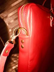 изображение Кожаная женская сумка для macbook 13"