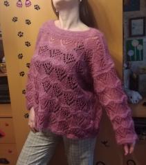 изображение Свободный ажурный пуловер ручной вязки