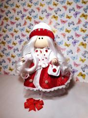 изображение Кукла Тильда в красном наряде
