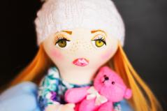 фотография Необычная текстильная кукла