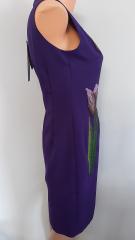 фото Сукня з ручною вишивкою