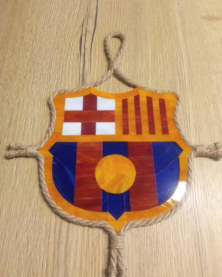 фото Панно ручной работы герб Барселона 
