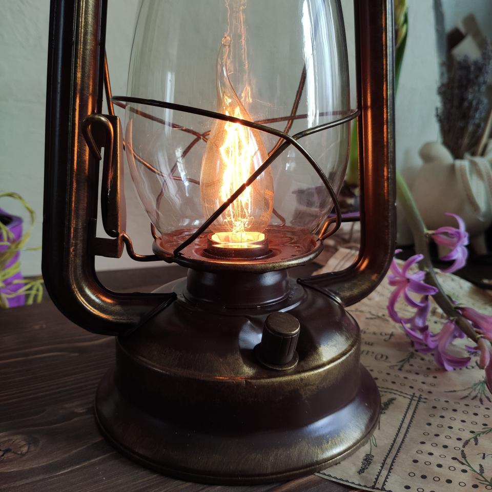фото Керосиновая лампа электрическая ночник