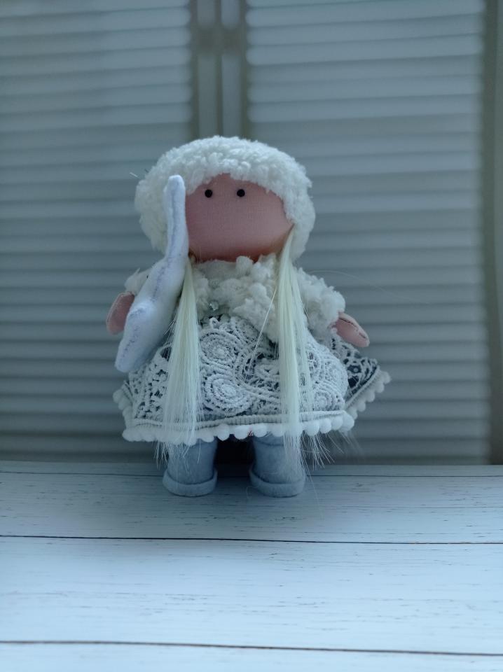 фото Интерьерная куколка "Снежинка"