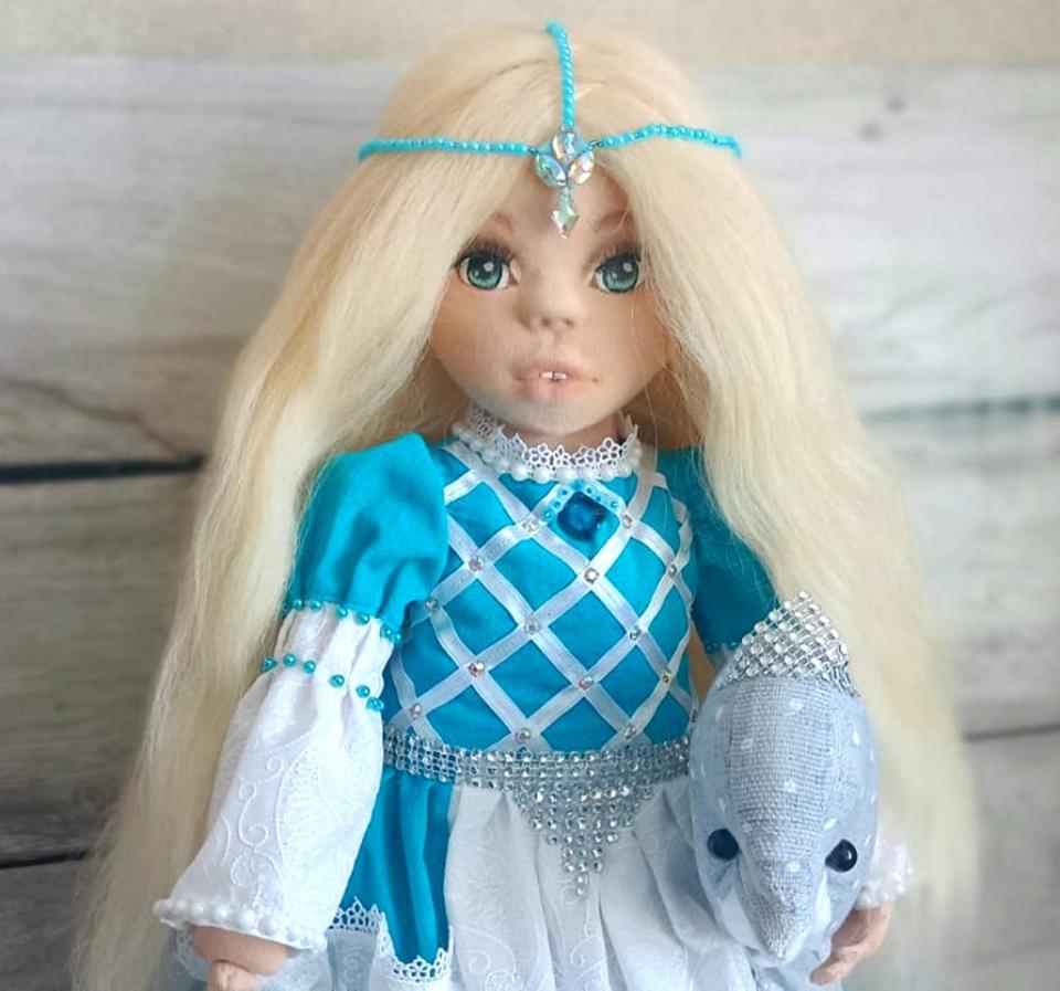 фото Текстильная интерьерная кукла Яна