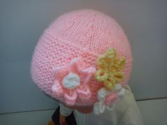 фото Розовая шапочка с цветочками принцессе
